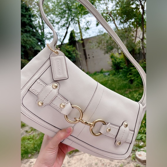 ❌SOLD FB❌100% Authentic Y2K Coach Ergo Belted Flap Shoulder Bag Off White 11263 - Picture 2 of 12
